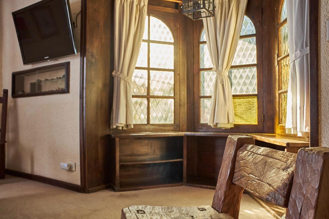 Hosteria La Posta Del Cazador San Martín de los Andes Exterior foto