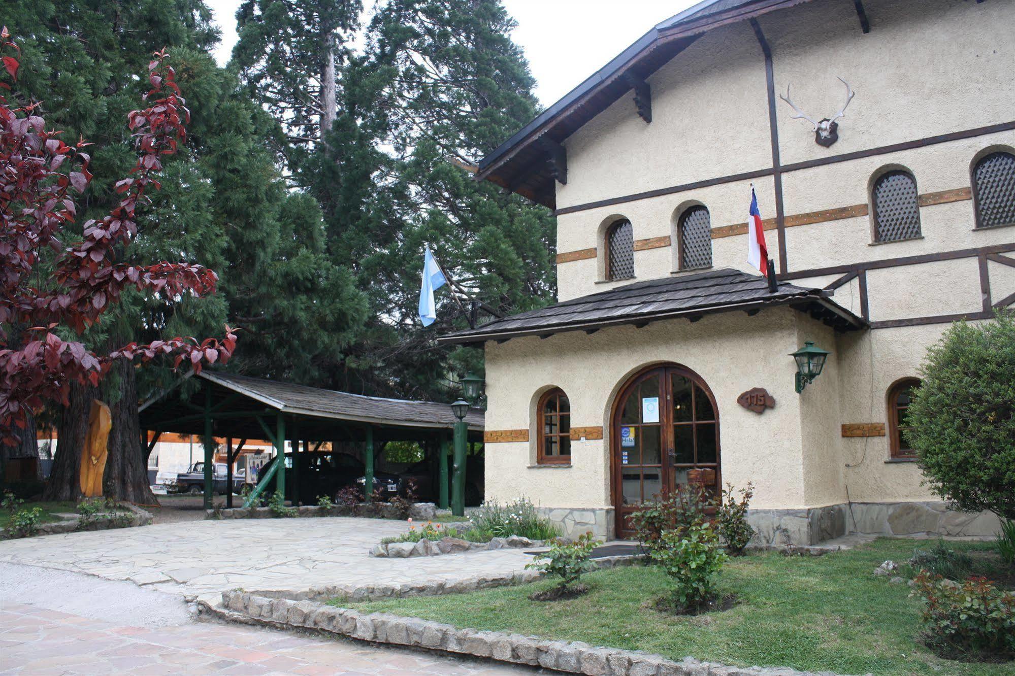 Hosteria La Posta Del Cazador San Martín de los Andes Exterior foto