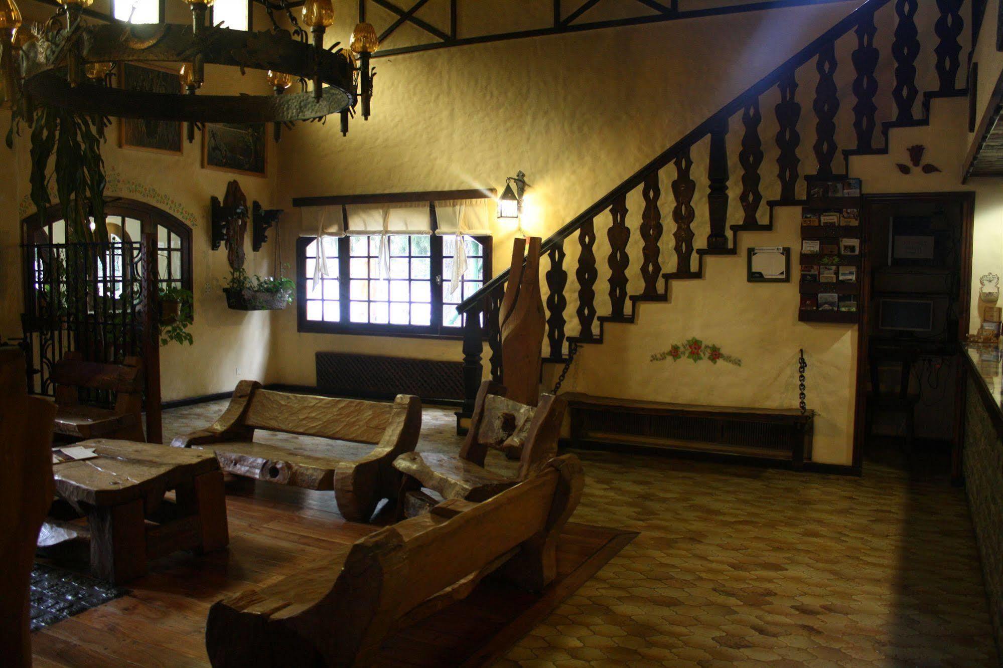 Hosteria La Posta Del Cazador San Martín de los Andes Exterior foto